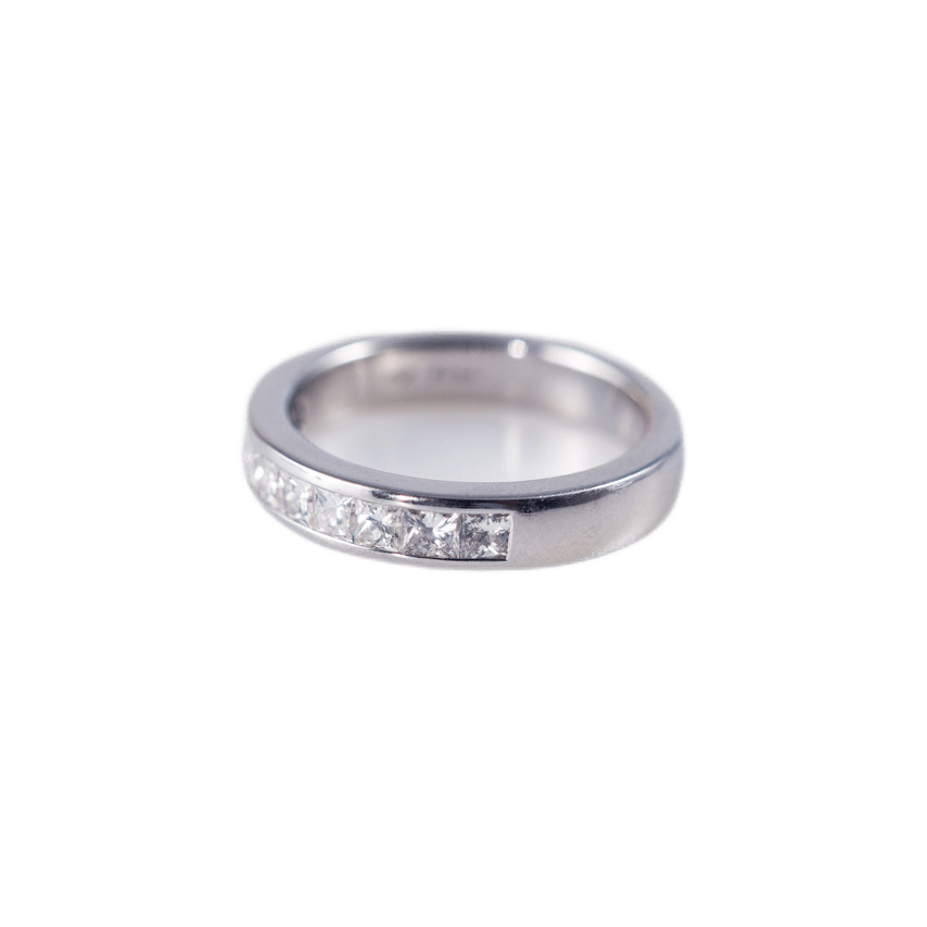 Memoirering in 950 Platin mit 9 Diamanten