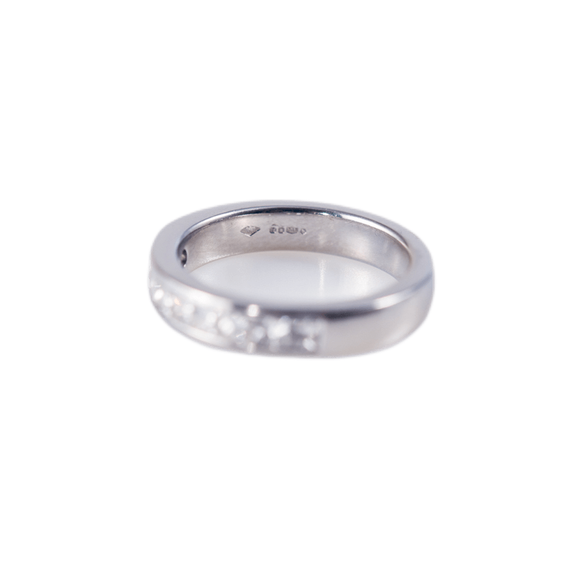 Memoirering in 950 Platin mit 9 Diamanten