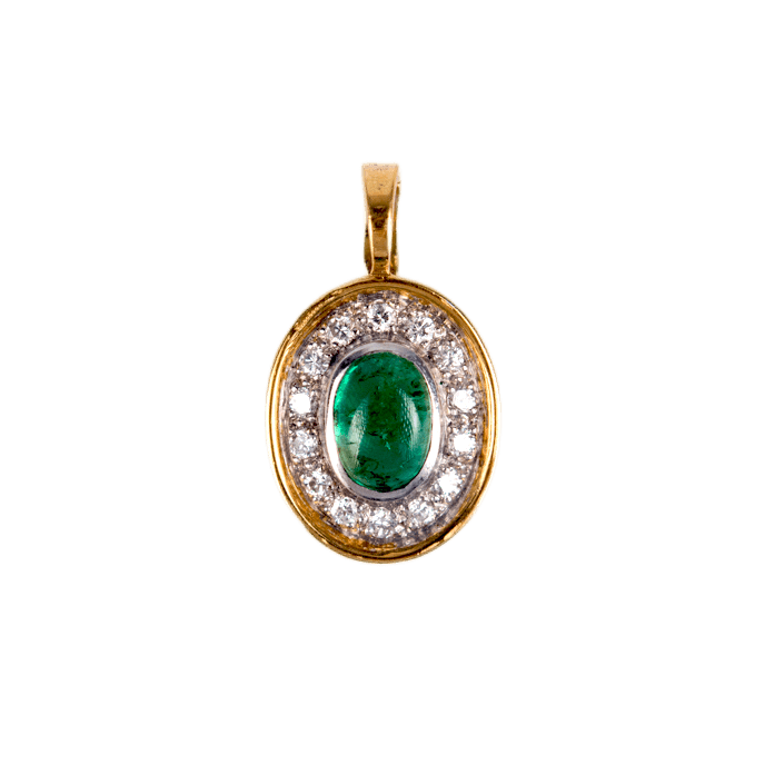 Anhänger an Klappöse in 750 Gelbgold, mit einem Smaragd-Cabochon und 14 Diamanten
