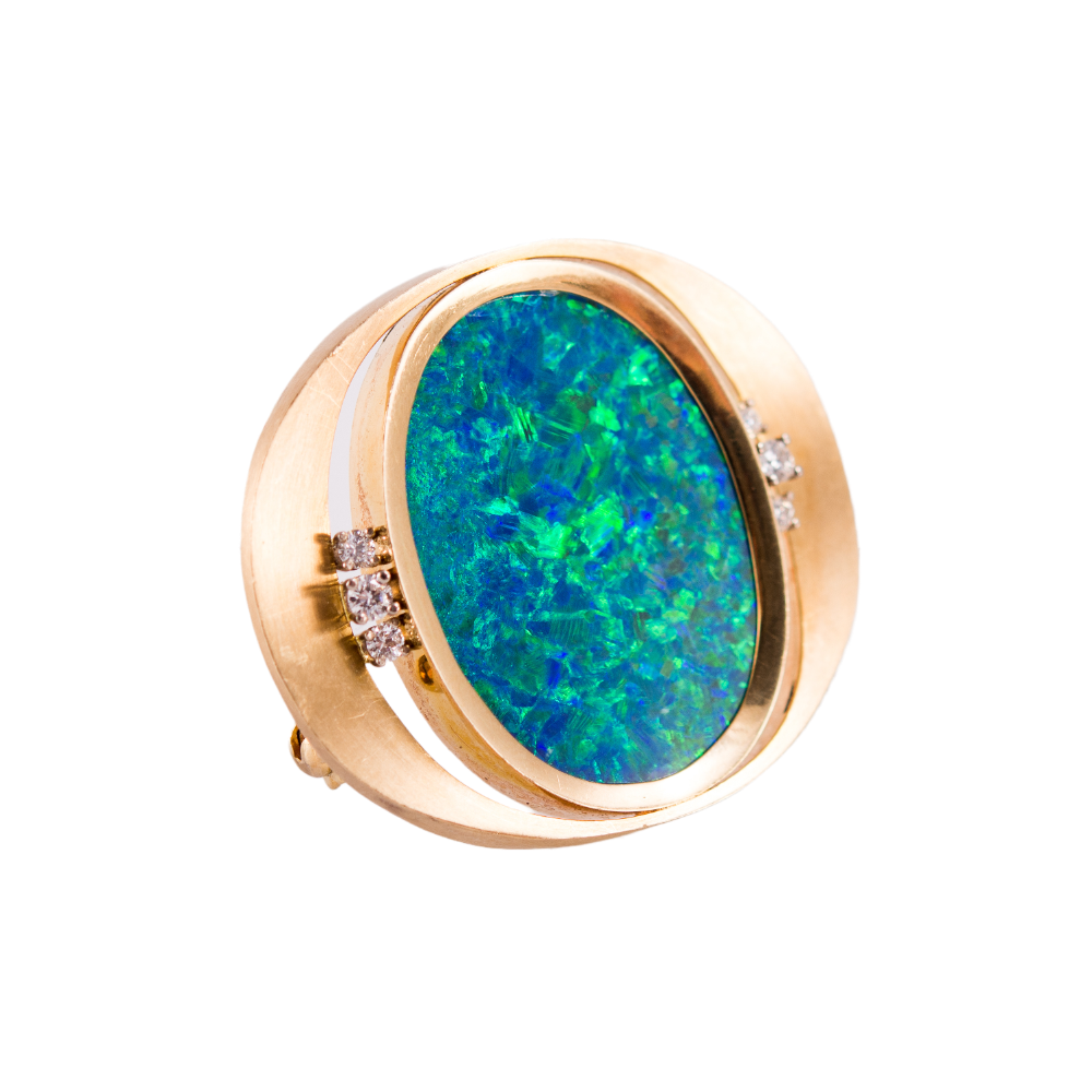 Brosche mit Opal-Dublette und Diamanten