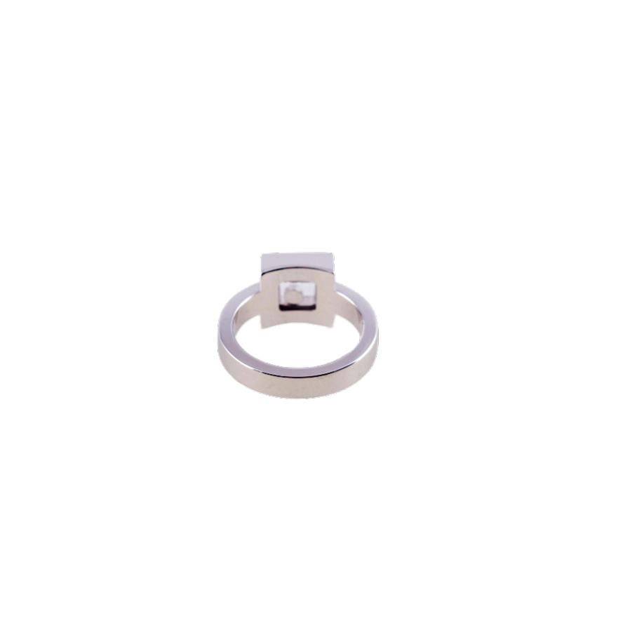 Chopard Ring Happy Diamonds in 750 Weißgold
mit einem beweglichen Brillant hinter Glas ca. 0,05ct