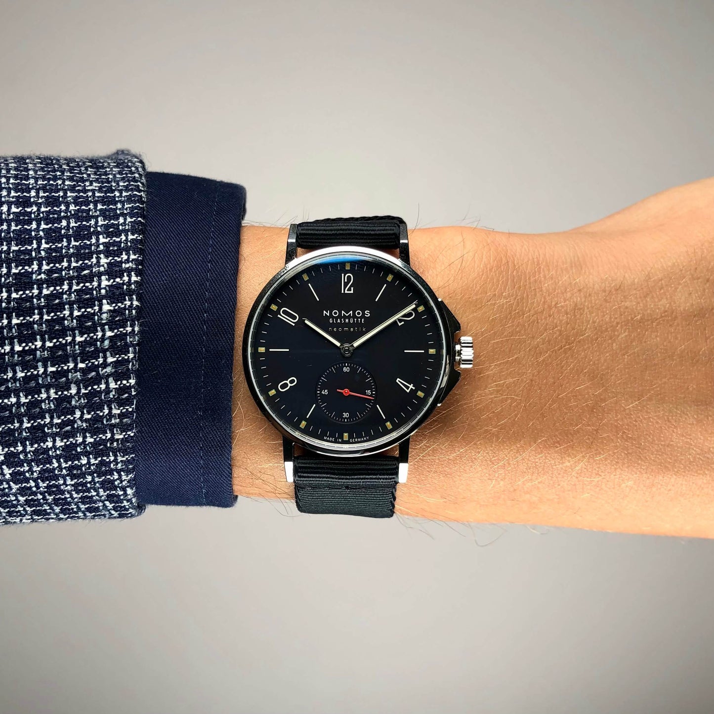 Nomos Herrenuhr Ahoi Neomatik Atlantik in Edelstahl mit Automatikwerk