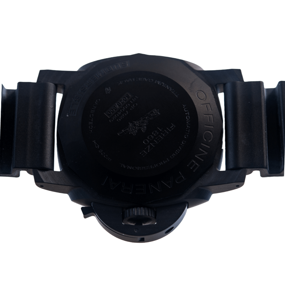 Panerai Luminor Submersible 1950 Carbotech Herrenuhr mit Handaufzugwerk.