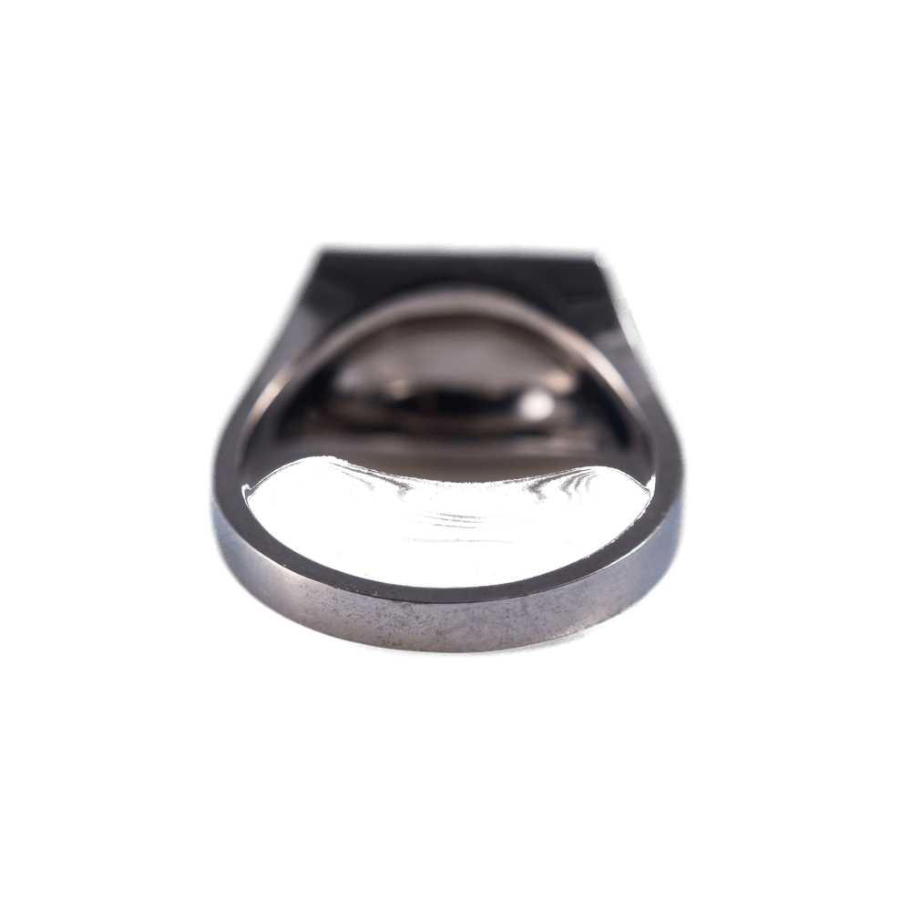 Ring Pyramide mit Diamant