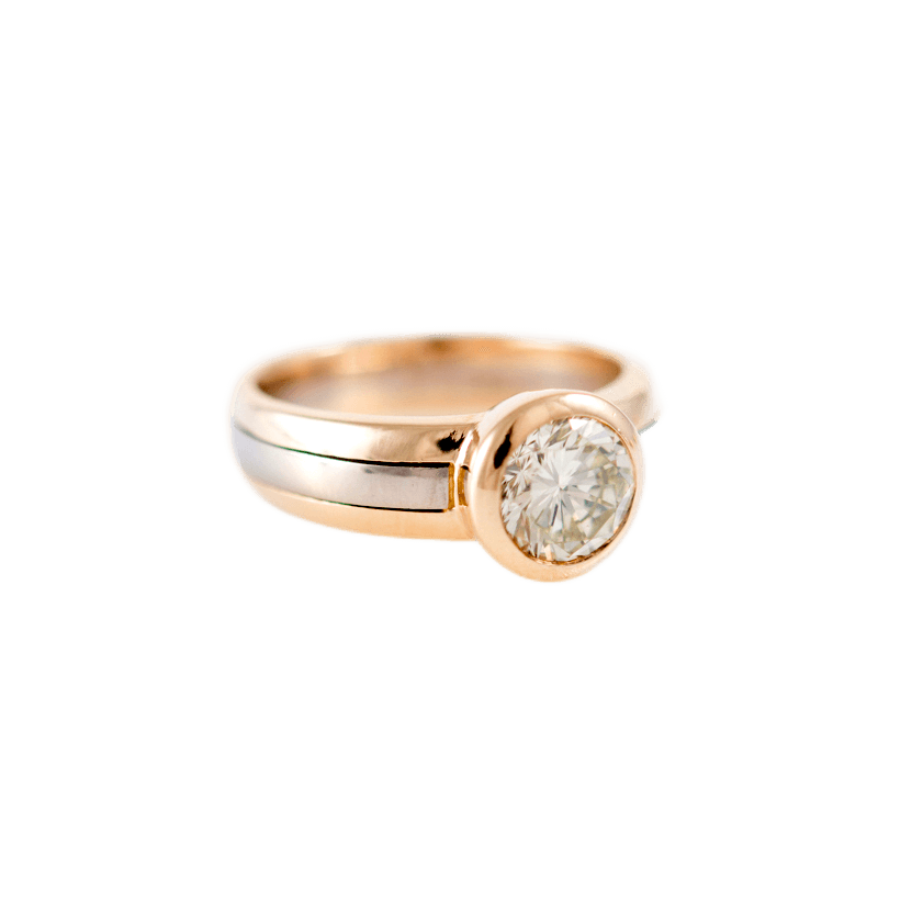 Ring in 750 Gelb- und Weißgold mit einem Brillant