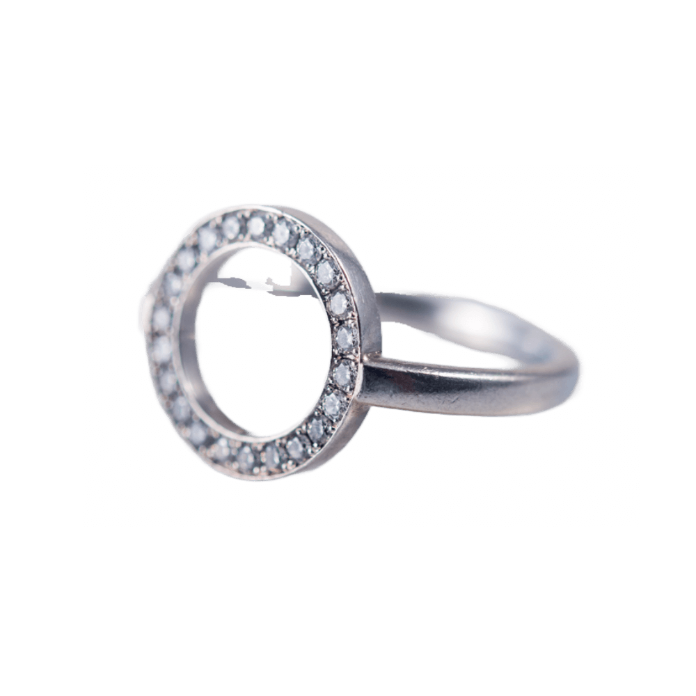 Ring in Platin mit 22 kleinen Brillanten