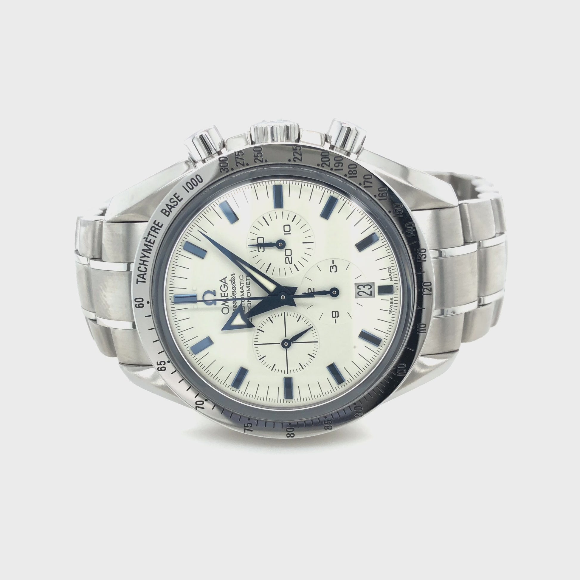 Omega Speedmaster Broad Arrow Armbanduhr in Edelstahl mit Automatikwerk