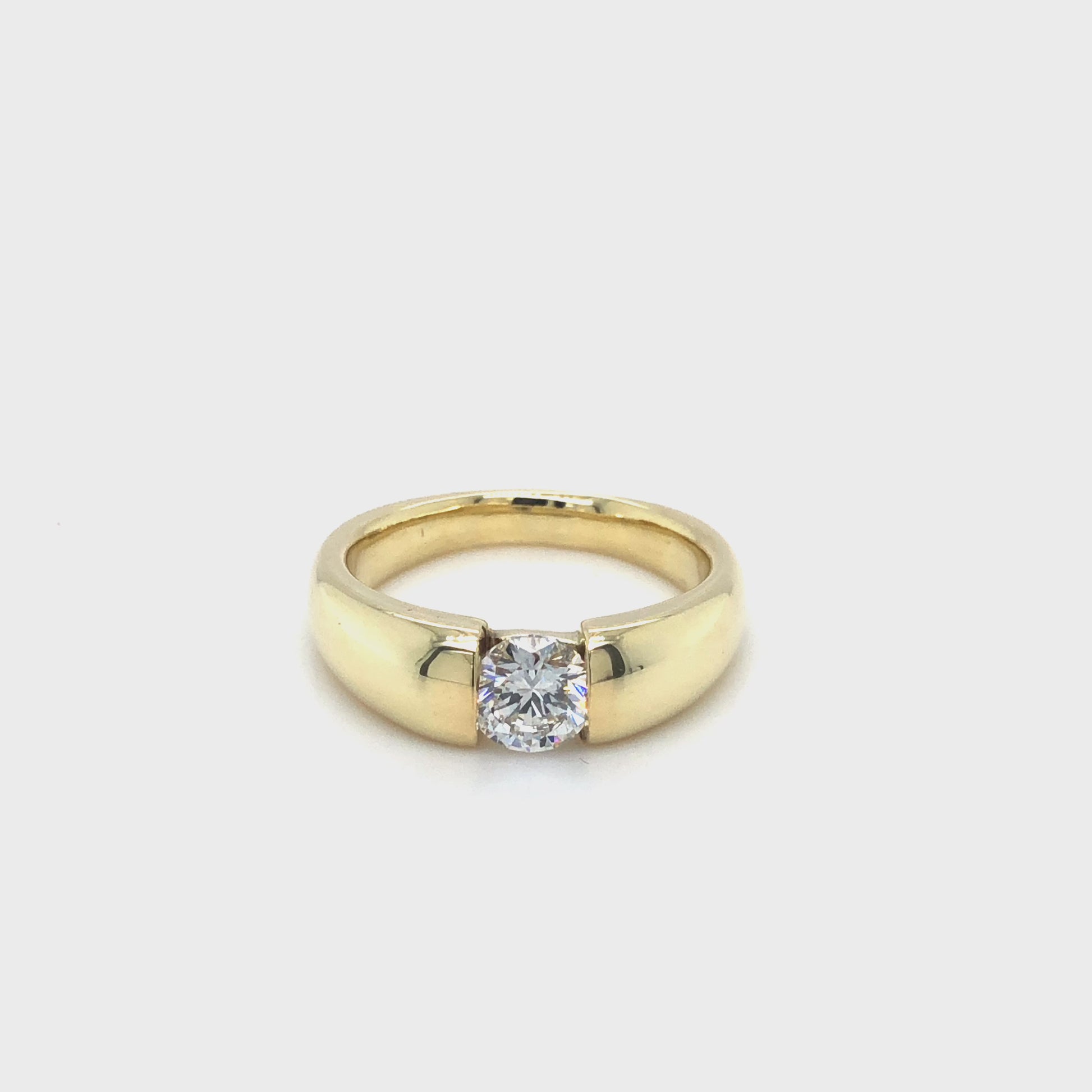 Ring in 585 Gelbgold mit einem Brillant
ca. 1,0ct