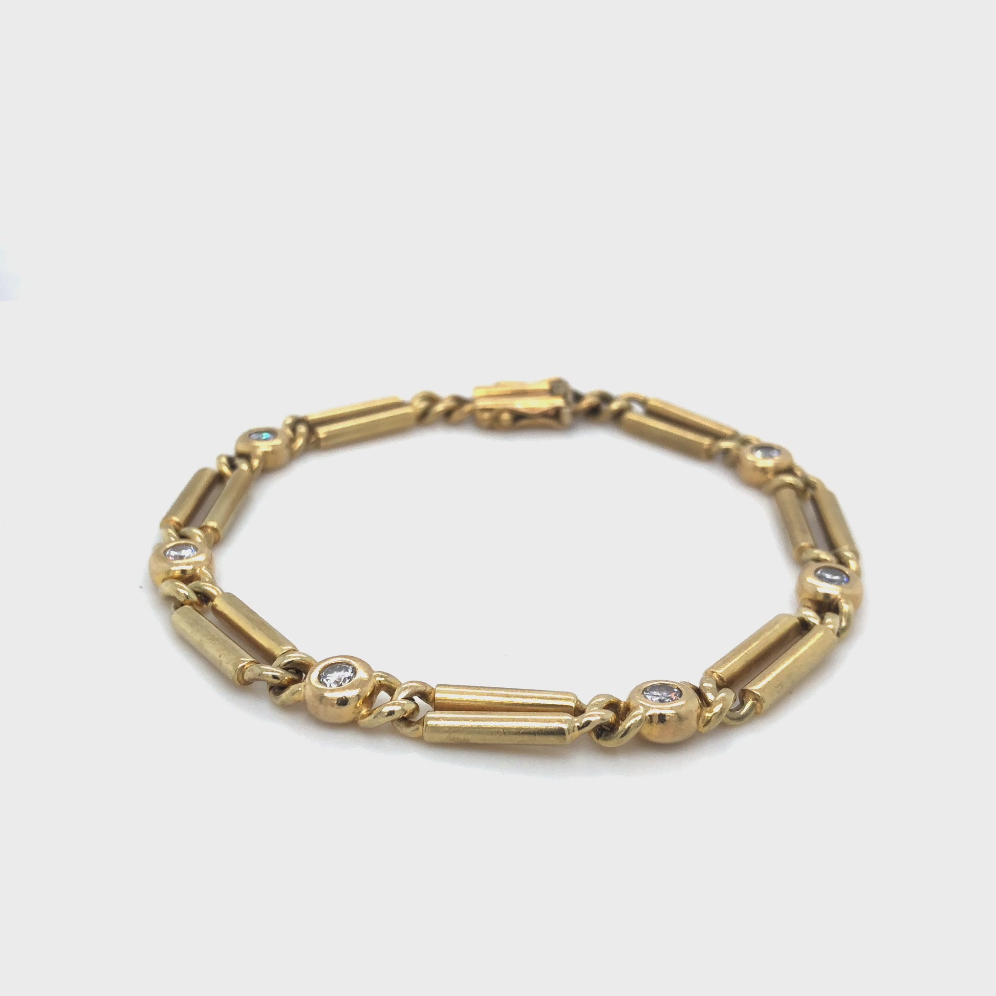 Armband in 585 Gelbgold mit sechs Brillanten