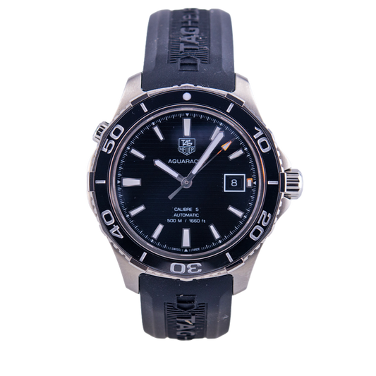 TAG Heuer Aquaracer Herrenuhr
in Edelstahl mit Automatikwerk.&nbsp;
Zifferblatt schwarz-index