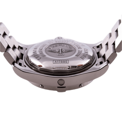 Breitling Superocean Steelfish Armbanduhr