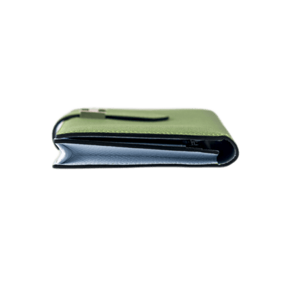 Hermès Portefeuille Béarn Soufflet Verso aus Epsom Kalbsleder in der Farbe Vert Criquet