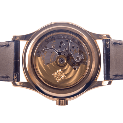 Patek Philippe Complications Jahreskalender Armbanduhr mit Mondphase in 750 Rosegold mit Automatikwerk.
