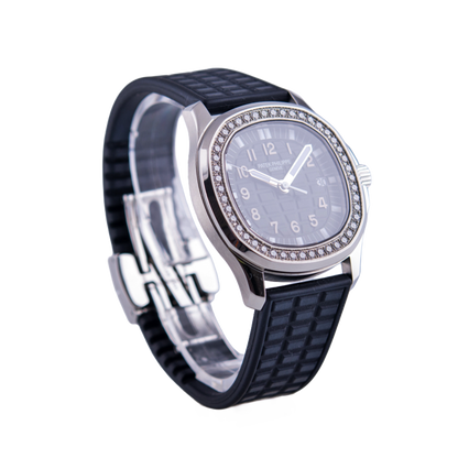 Patek Philippe Aquanaut Luce Armbanduhr in Edelstahl mit Quarzwerk