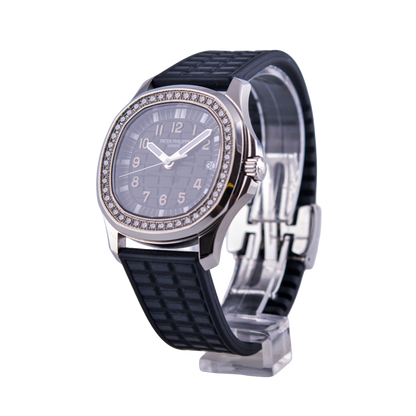 Patek Philippe Aquanaut Luce Armbanduhr in Edelstahl mit Quarzwerk