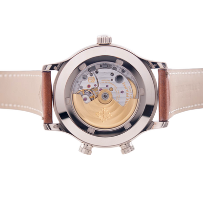 Patek Philippe Pilot Travel Time Armbanduhr
in 750 Weißgold mit Automatikwerk