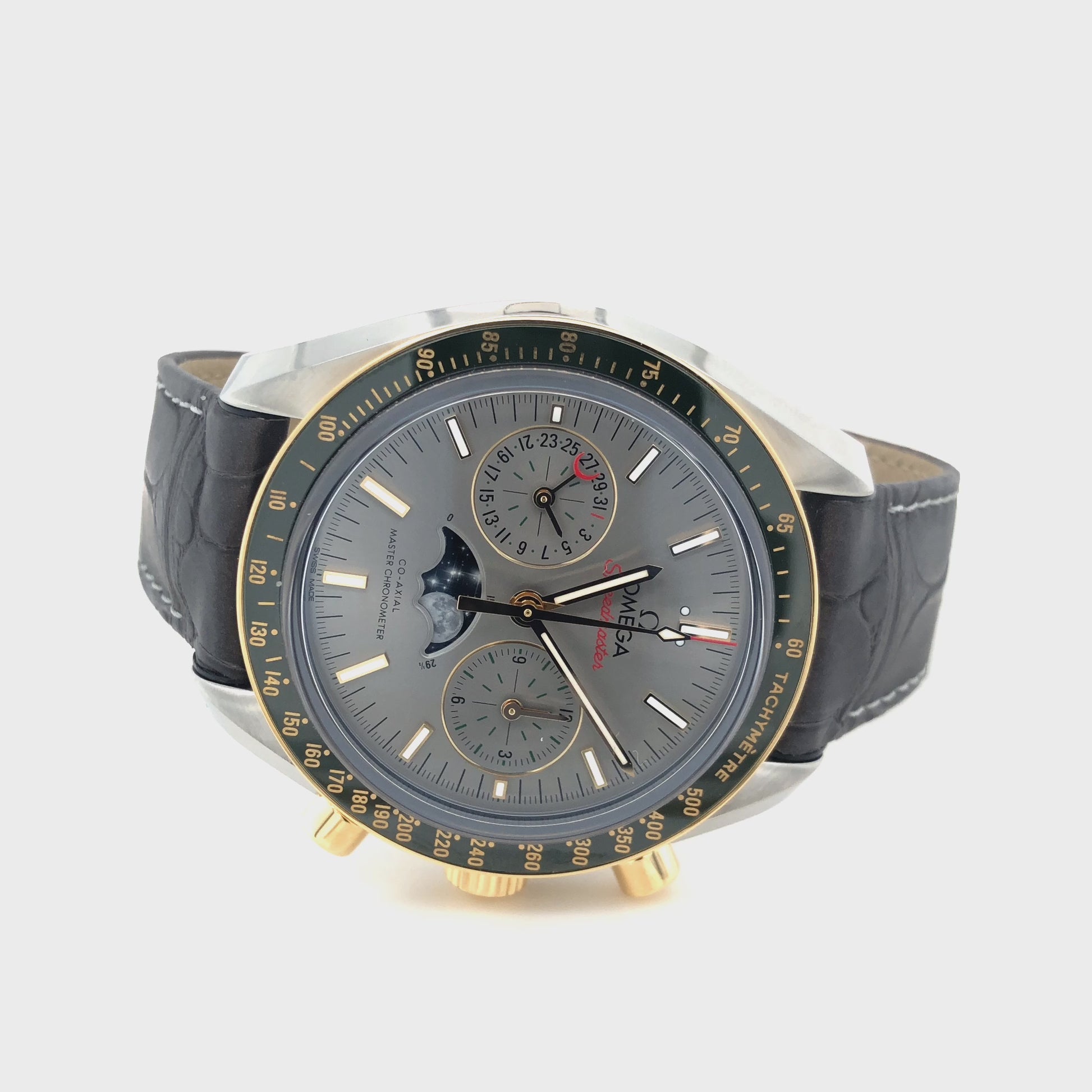 Omega Speedmaster Mondphase Co-Axial Master Chronometer Chronograph
