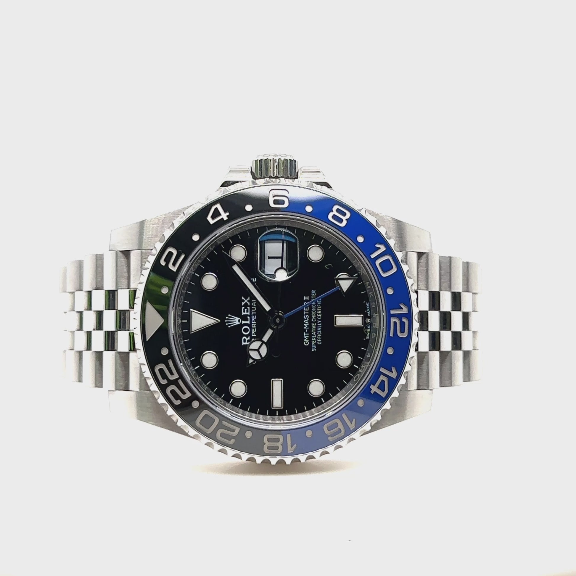 Rolex Oyster Perpetual GMT-Master 2 "Batman" Armbanduhr
in Edelstahl mit Automatikwerk.
Keramik Lünette blau-schwarz.
