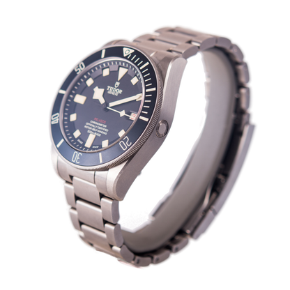 Tudor Pelagos LHD Herrenuhr in Edelstahl und Titan mit Automatikwerk